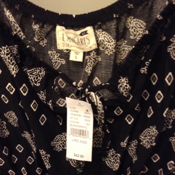 SOLD NWT Romper - Picture 3 of 4