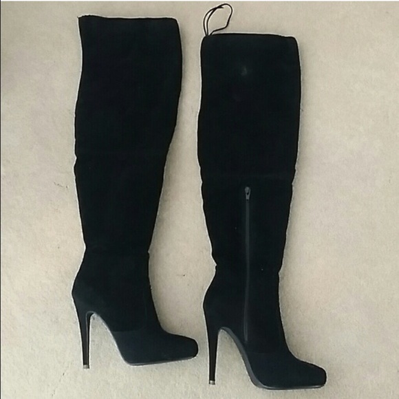 OVER THE KNEE HEELED BOOTS