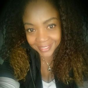 Meet your Posher, Enehida