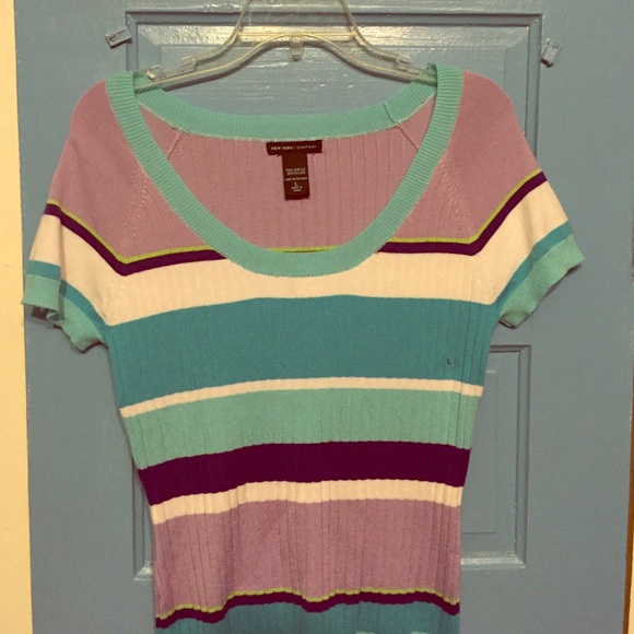 NWT NY & Company sweater.