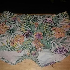 Tropical design shorts