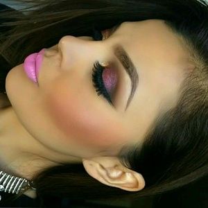 Meet your Posher, Raquel