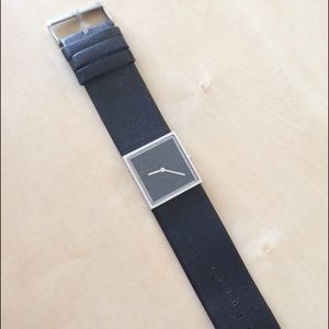 Lantz black leather watch