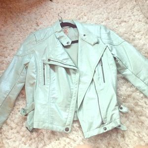 Mint leather jacket (barely worn)