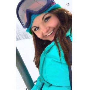 Meet your Posher, Kendra