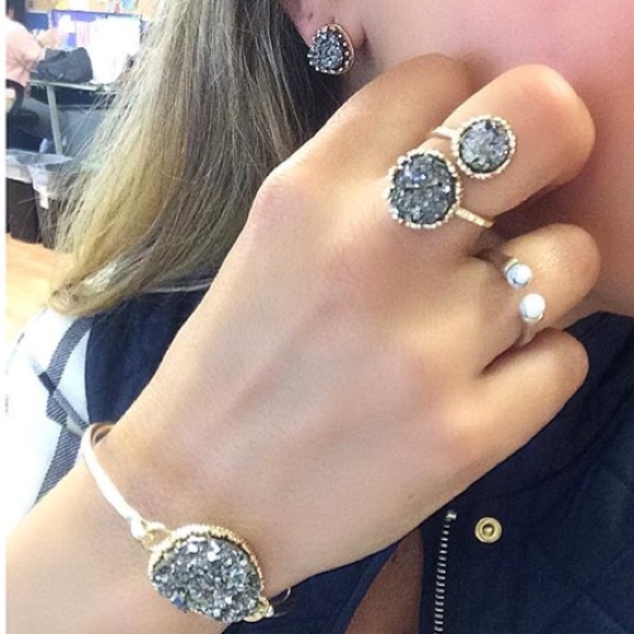 Jewelry - Druzy Natural Stone Ring.