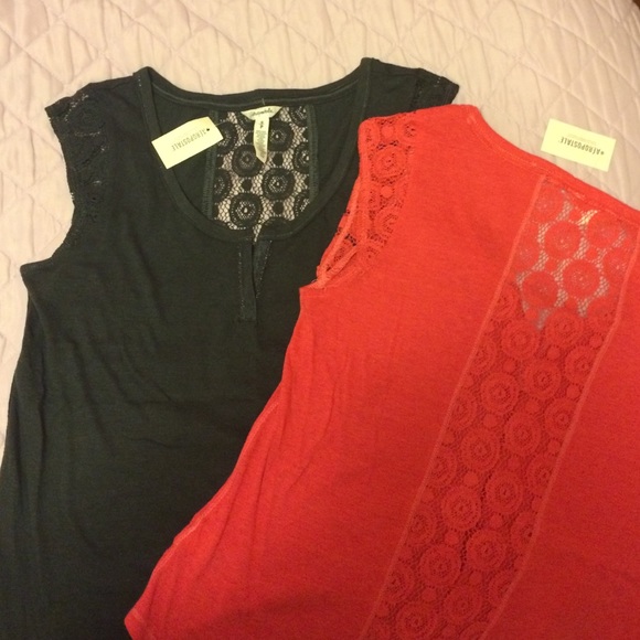 NWT 2 Aeropostale tanks with lace detail