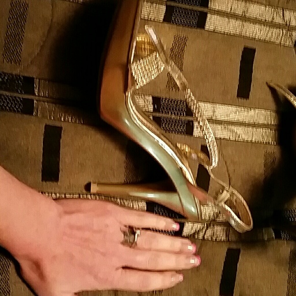 Shoes - Picture 2 of 3