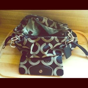 CLASSIC Coach bag with the "C"s