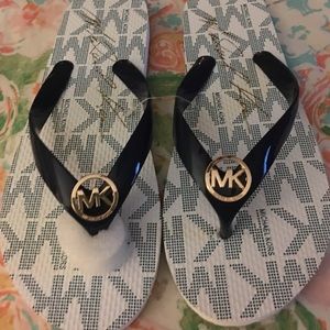 Michael Kors "MK" flip flops in Navy Blue & White