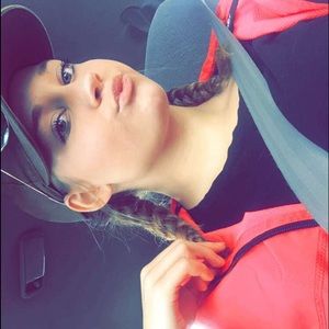 Meet your Posher, Amelia