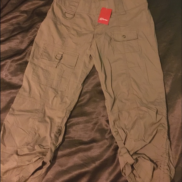 Cargo Capris - Picture 2 of 4