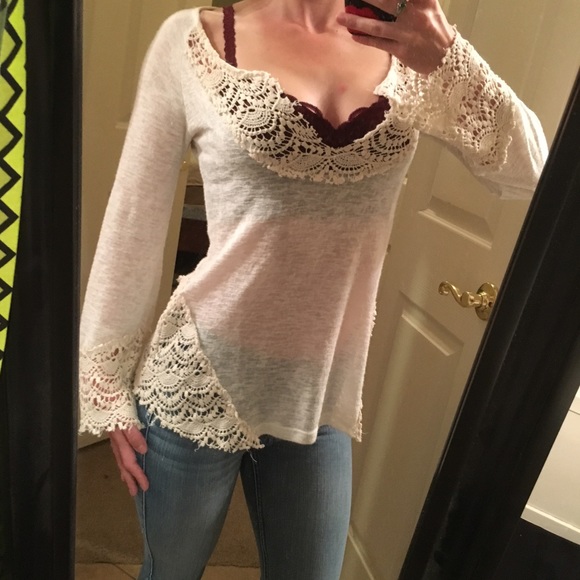 Gimmicks Crochet Top