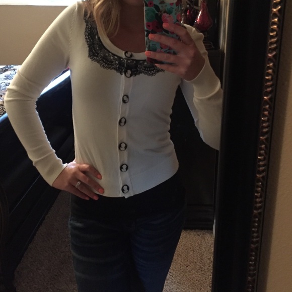 Forever 21 sweater