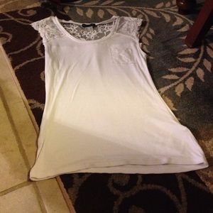 Beautiful lace detail tee