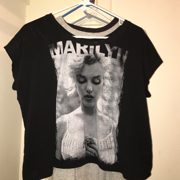 Marilyn Monroe crop top