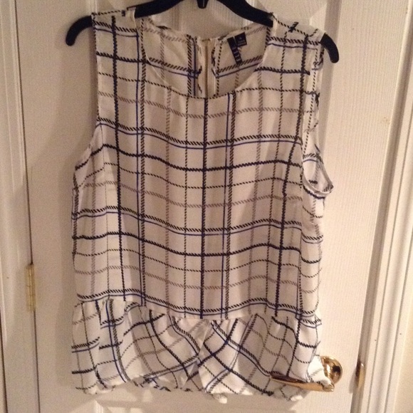 Women's size XLarge gorgeous blouse