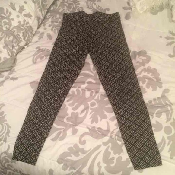 PINK Aztec Leggings