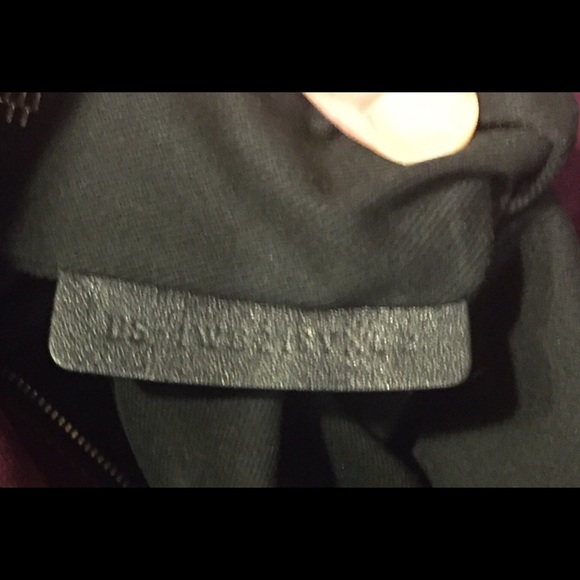 ❤️❤️❤️AUTHENTIC VALENTINO ❤️❤️❤️ - Picture 3 of 4