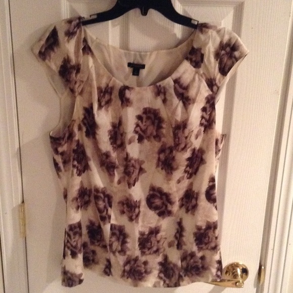 Ann Taylor women's blouse color cream brown large