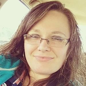 Meet your Posher, Alicia