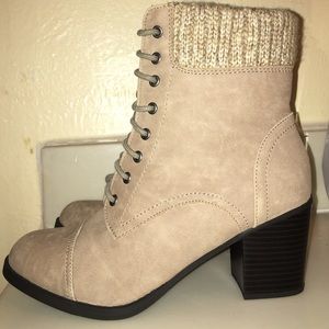 Heel boot