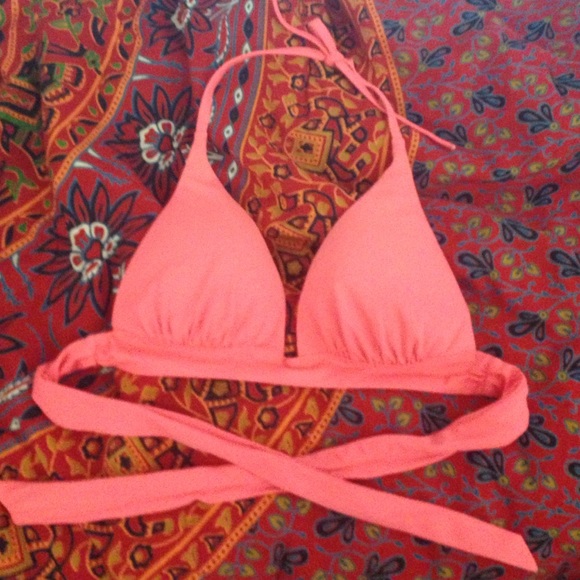Victoria Secret Coral push up top
