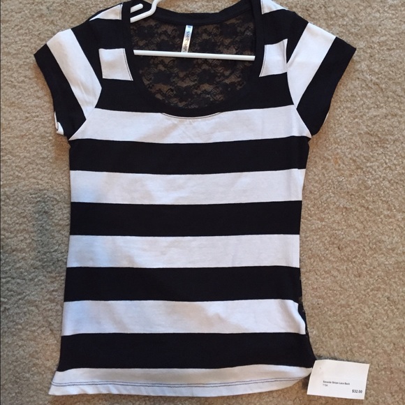 Stripe black and white tee