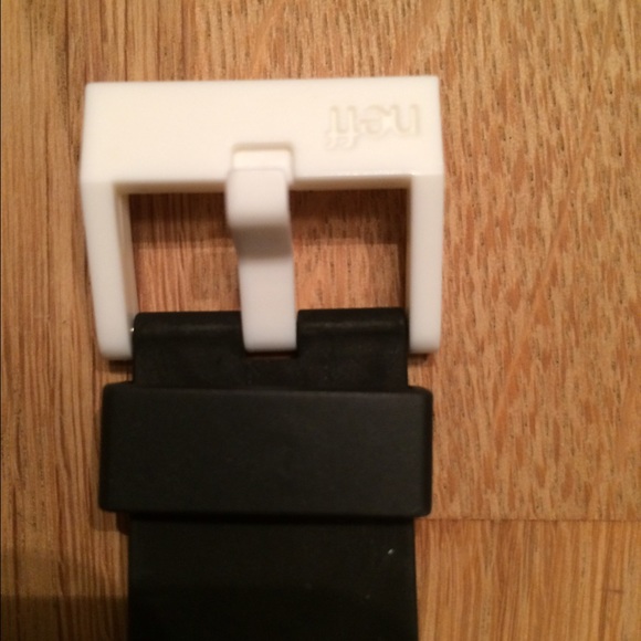 Neff watch - Picture 3 of 3