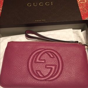 Gucci wristlet