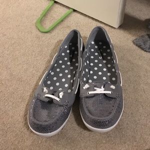 Sequined gray boat shoes