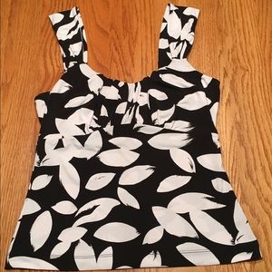 White House black market blouse