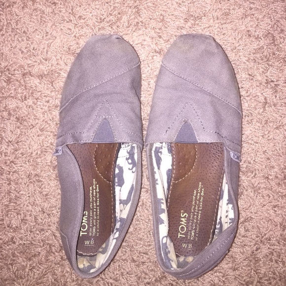 TOMS original gray