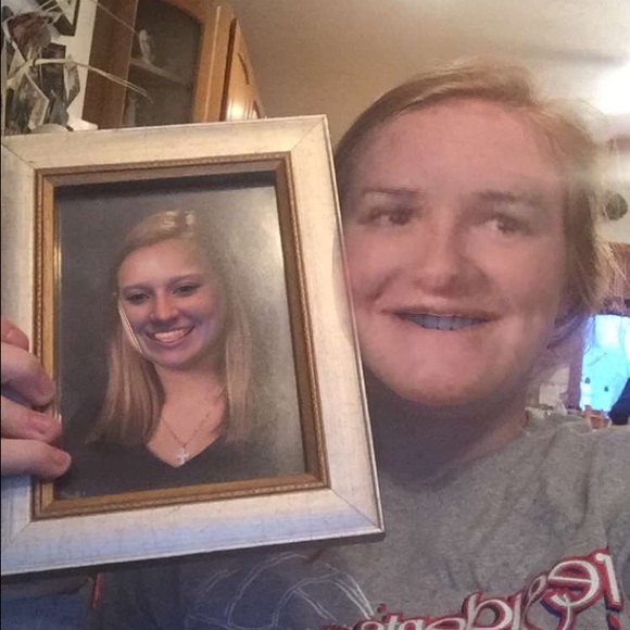 Meet your Posher, Christina - Picture 1 of 1