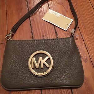 Michael Kors Fulton Dark Dune Leather Wristlet