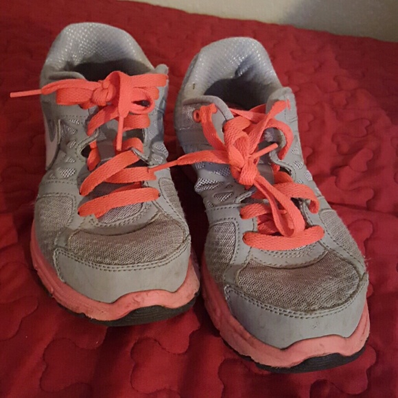 Running shoes