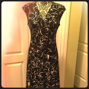 🎀 Chaps Size M Black and White Floral Print Dress