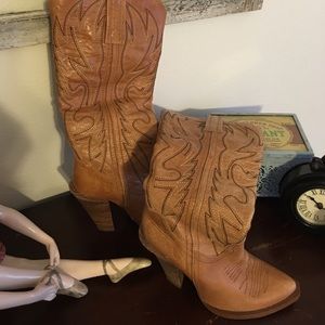 Jessica Simpson leather cowboy boots