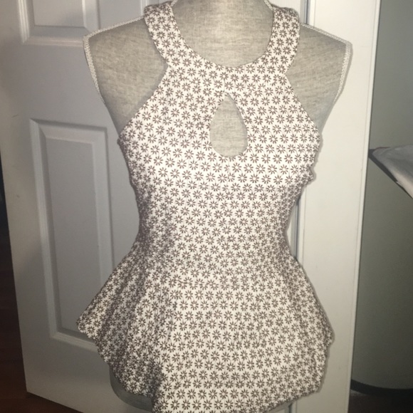 Anthropologie Keyhole Peplum Flower Tank