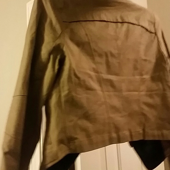 Jacket - Picture 3 of 4