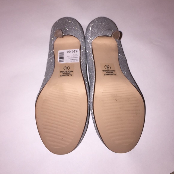 Brand new silver pumps! - Picture 2 of 4