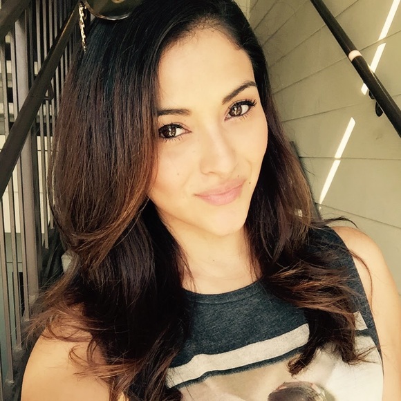 👠💍👗ABOUT ME💕 - Picture 3 of 5