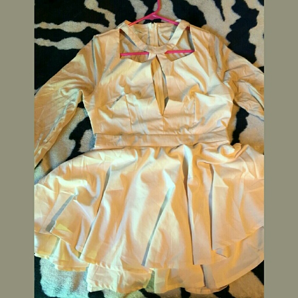 CREAM CUTOUT DRESS - Picture 4 of 4