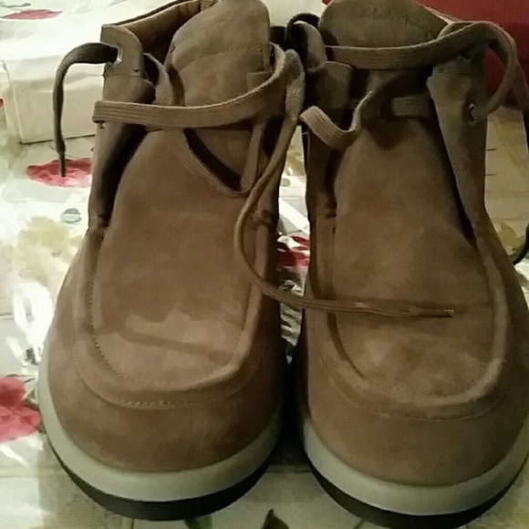 Ferragamo Shoes - Picture 3 of 4