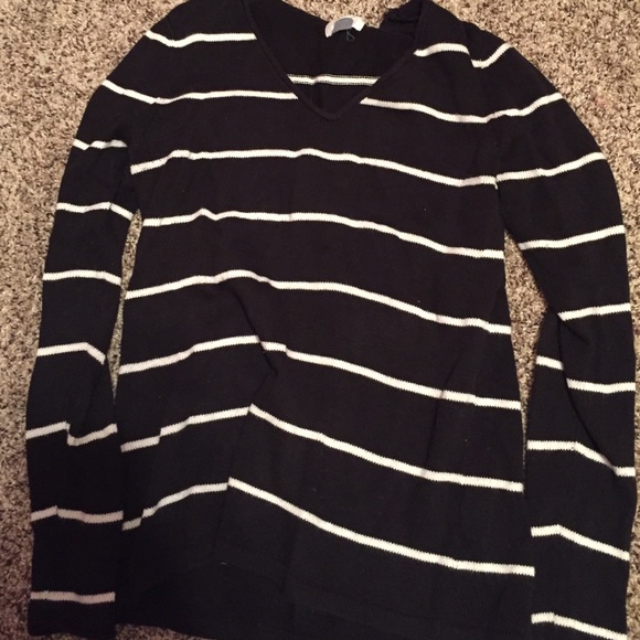 Long sleeve v neck
