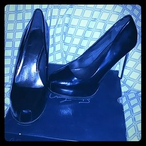 Patent leather black platform heels