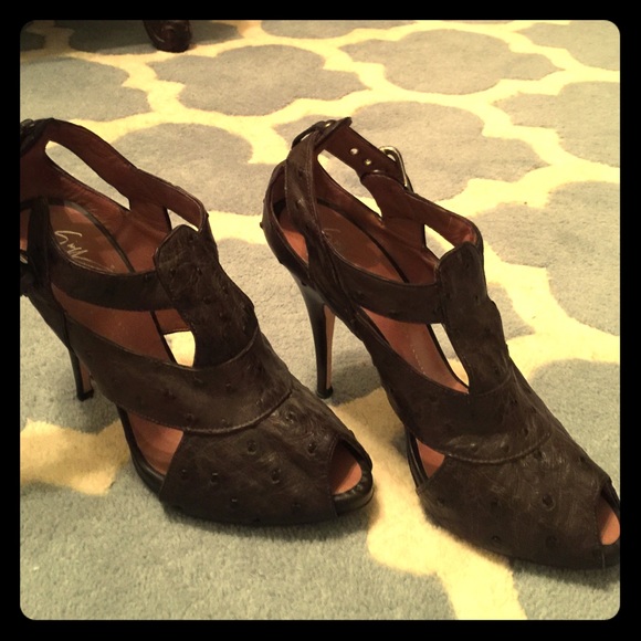 Hot ostrich-like brown leather sandals ❤️🎉