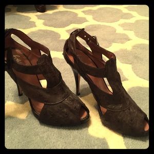 Hot ostrich-like brown leather sandals ❤️🎉