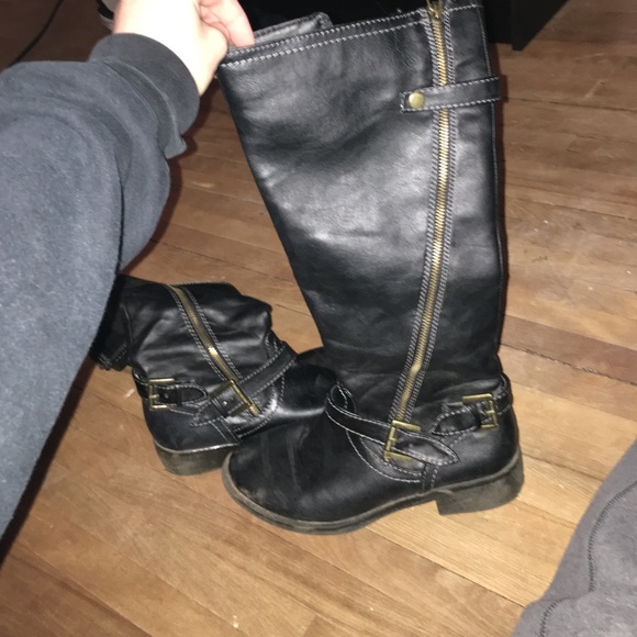 Black tall boots, never worn