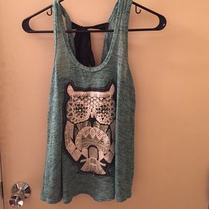 Open back owl tank